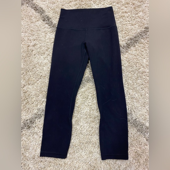 4096 -Lululemon Align Crop *21"
Black - Picture 3 of 7